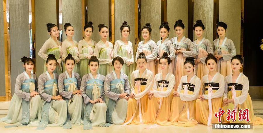 Shaoxing 'wine ladies' to promote local specialty to younger generation