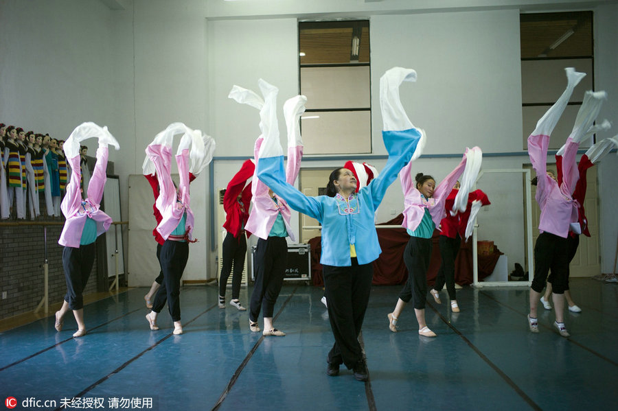 Wuhan gets new puppet show apprentices after 22 years