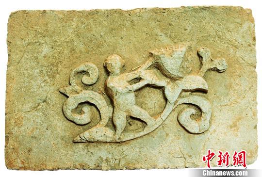 Rare brick carvings found in Hunan