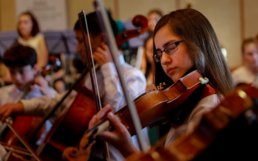 Youth orchestras in New Zealand perform in concert with Chinese flavor