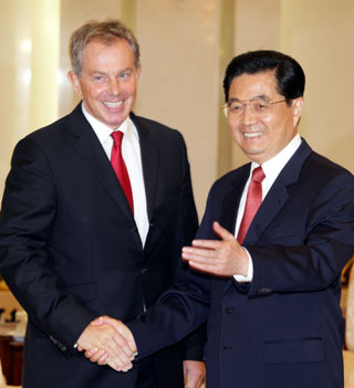 President Hu meets with EU leaders