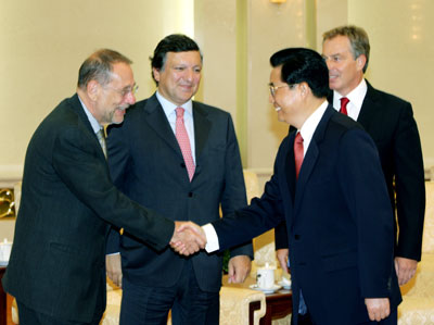 President Hu meets with EU leaders