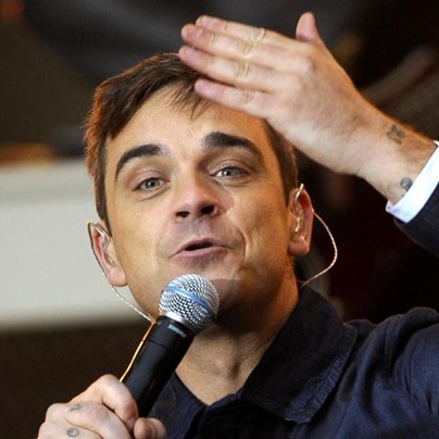 Robbie Williams helps children's charity