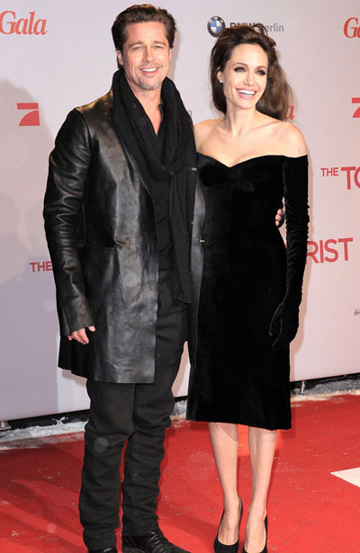 Angelina Jolie and Brad Pitt enjoy Namibian Christmas