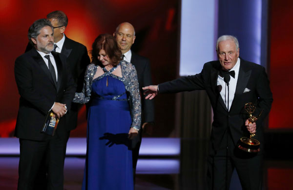 'Breaking Bad,' 'Modern Family' crowned at Emmys