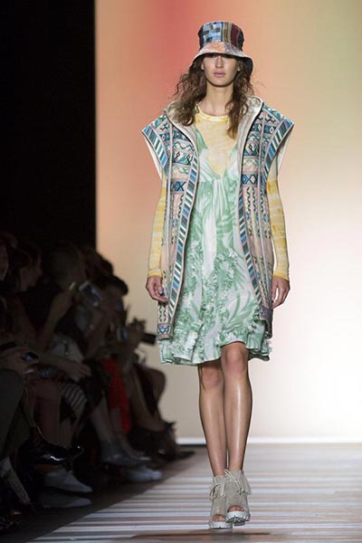 New York Fashion Week: Max Azria's Spring/Summer collection