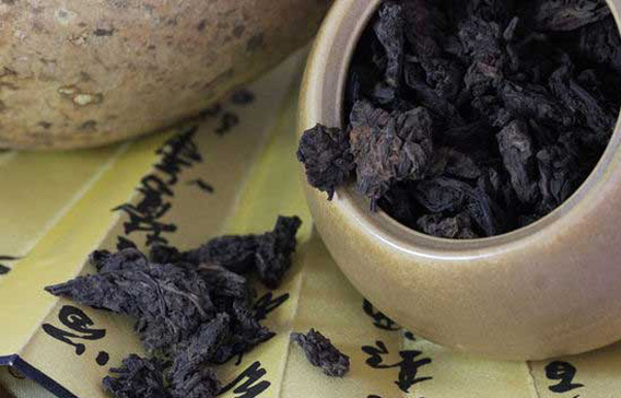 Black tea from Yunnan and Tibetan buddhism