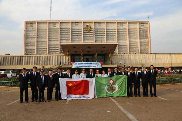 China hails end of Ebola outbreak in Guinea