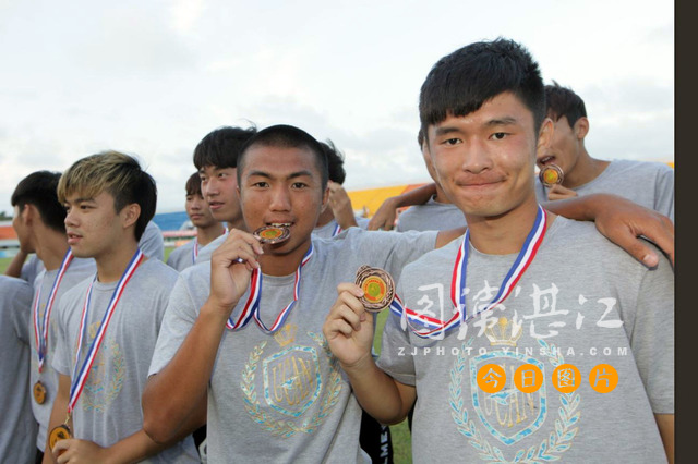 Zhanjiang wins third place in Men's Soccer games