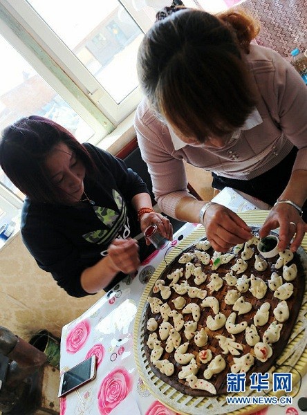 Animal-shaped buns made for Qingming Festival