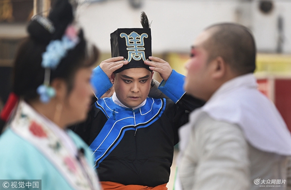 Shandong troupe brings opera to rural areas