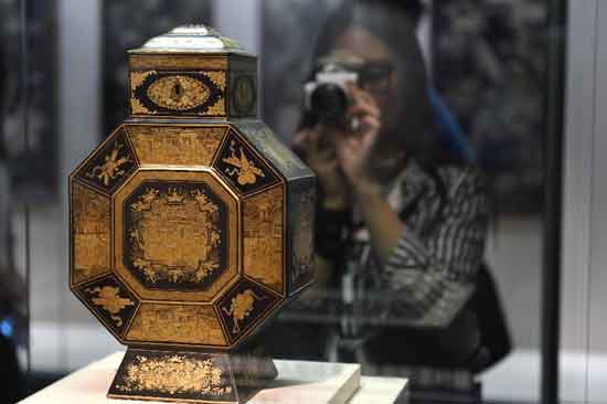 Exported artworks of Qing Dynasty present 'Chinese-style'