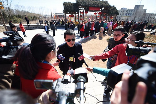 Movie director Jia Zhangke builds arts center in his hometown