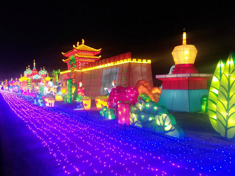 Lantern worth millions light up Shanxi county