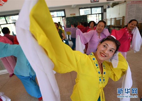 Taiyuan community keeps senior residents active