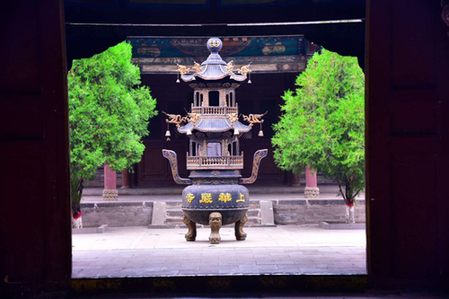 Discover Buddhist culture at Datong's Huayan Temple