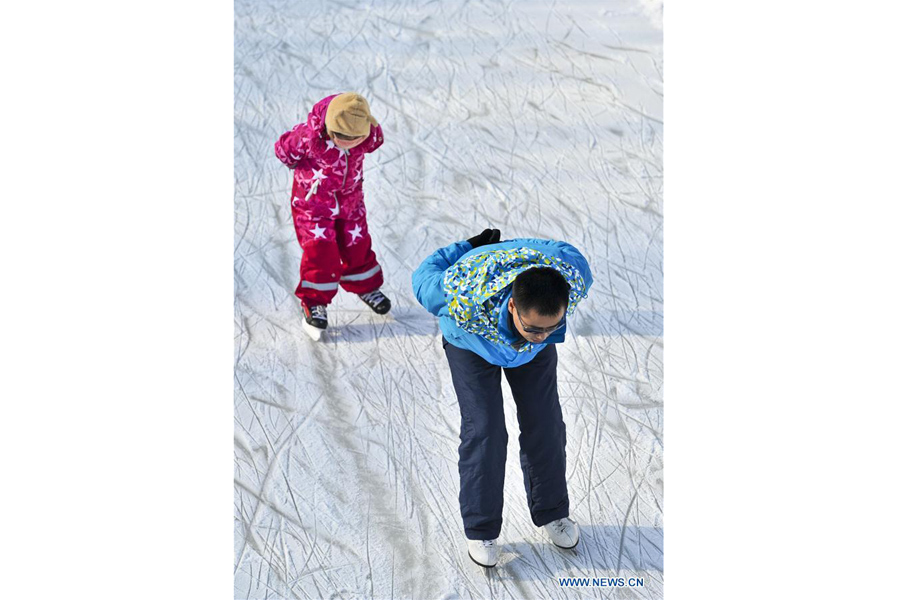 Snow scenery seen in Urumqi, China's Xinjiang