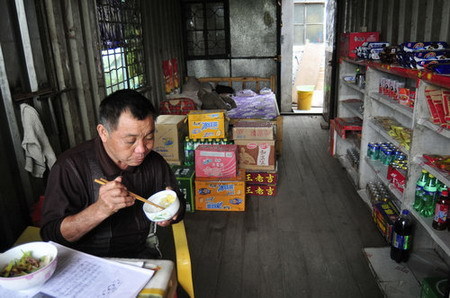 Containers in Shenzhen become revamped cheap housing