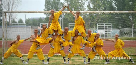 Shaolin Kung Fu catches World Cup fever