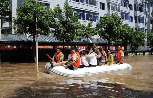 City in Sichuan inundated in flood waters