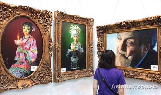 World artists show their works in Beijing