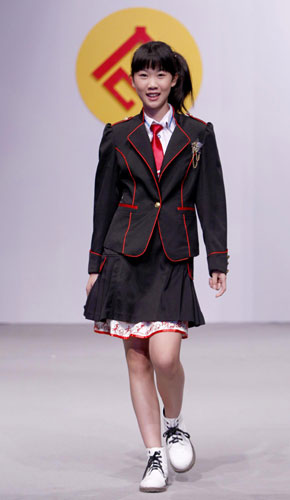 School uniforms show in Beijing