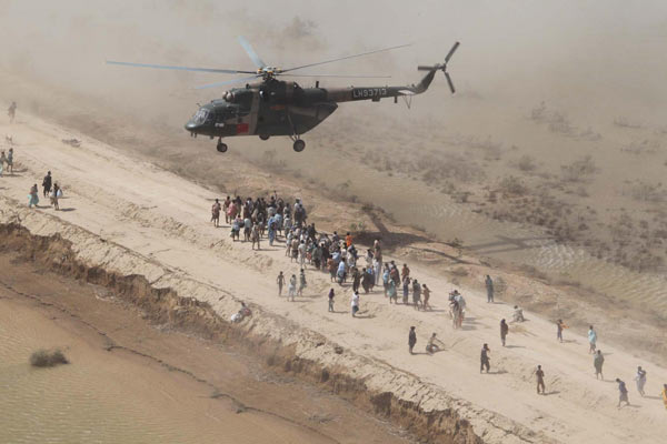 China's helicopters deliver aid to Pakistan