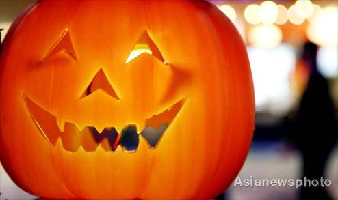 Shops light up for Halloween