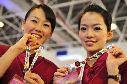 Smiling faces at Airshow China 2010