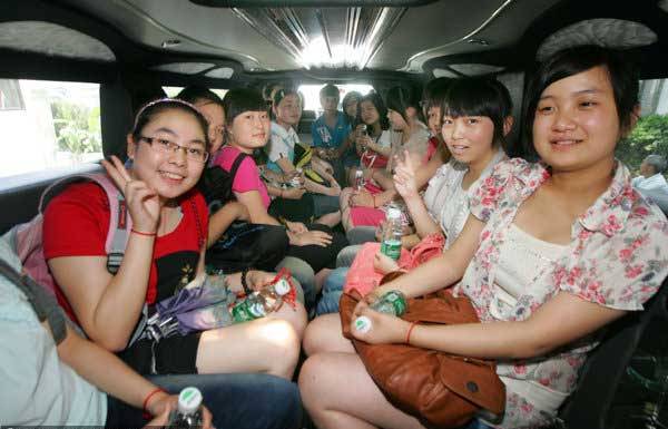 Free luxury limos for gaokao examinees