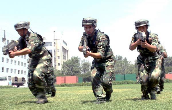 Urumqi holds anti-terrorist drill