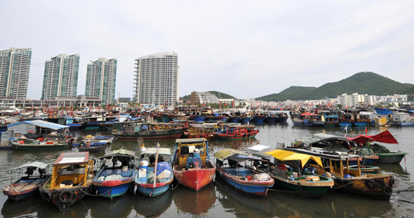 Hainan braces for killer storm Nock-Ten