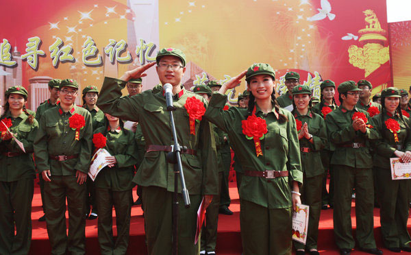 Couples marry in Red Army uniforms