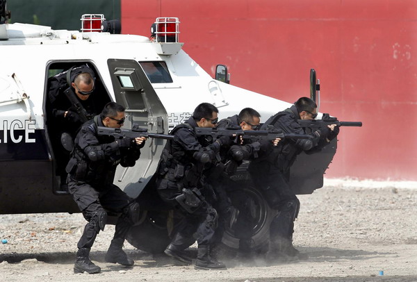 Shanghai stages largest anti-terror drill