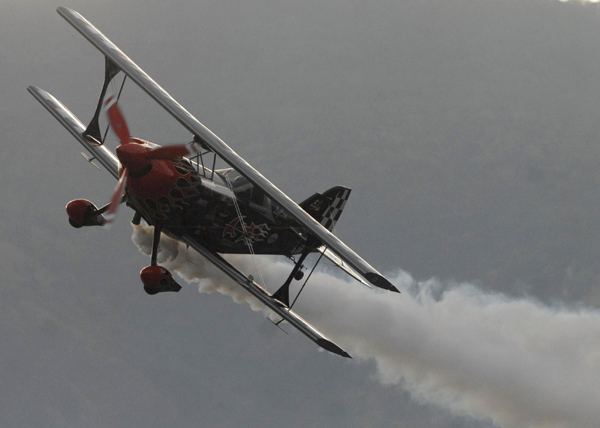 Air Show 2012 kicks off in Ilopango