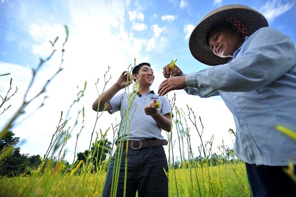 Top university graduate goes to farm