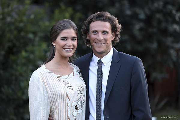 Uruguay's Forlan marries in private ceremony