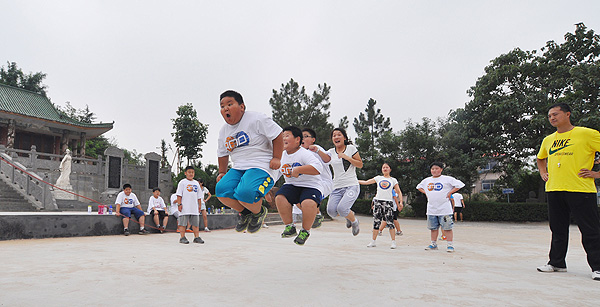 Summer camp tackles child obesity in China