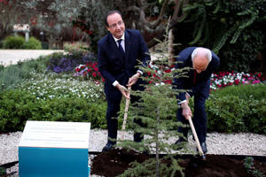 Intl Dance Day: World leaders take to the dance floor