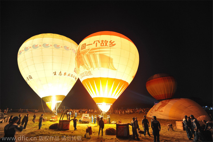 Hot air balloon challenge in Wuhan