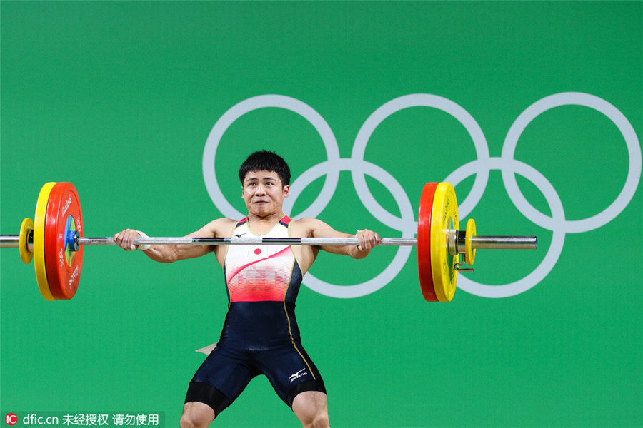 Chinese weightlifter Long smashes world record to win Olympic gold