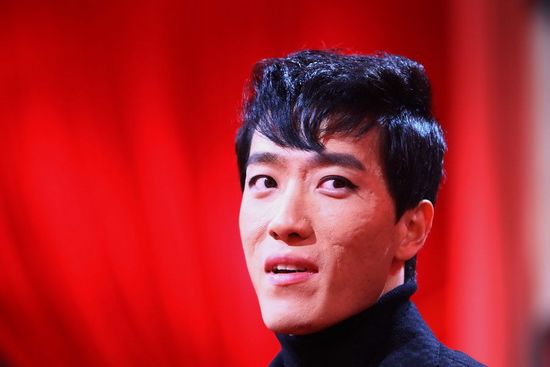 Punk-styled Liu Xiang shocks Chinese fans