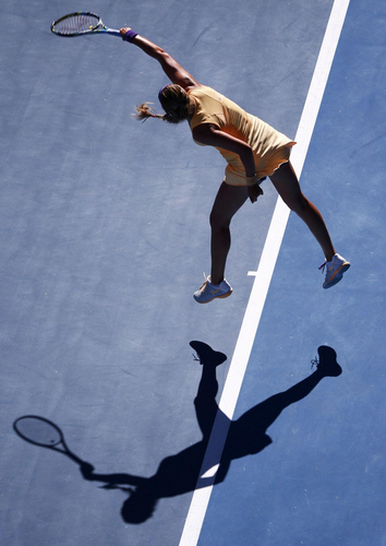 Azarenka ends Stephens run to make Australian Open final