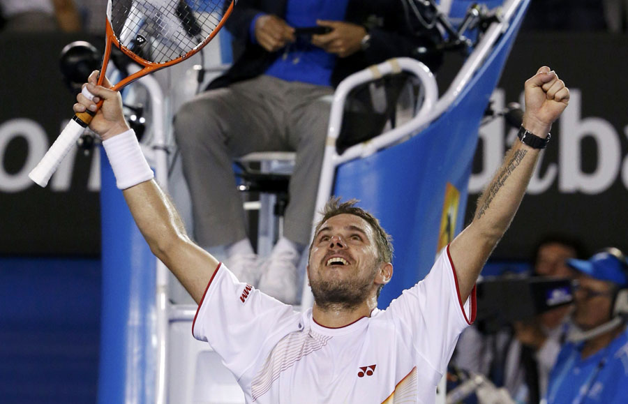 Wawrinka beats injured Nadal to win Australian Open