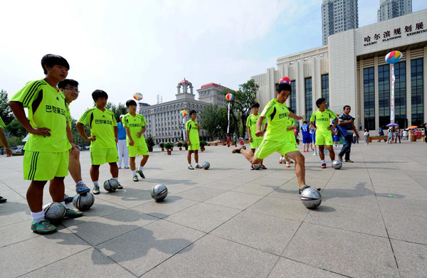 Chinese schools set football goals