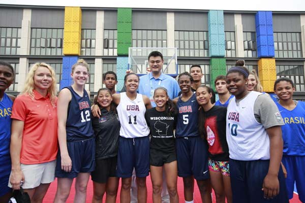 Yao Ming makes a big impression at Youth Olympic Village