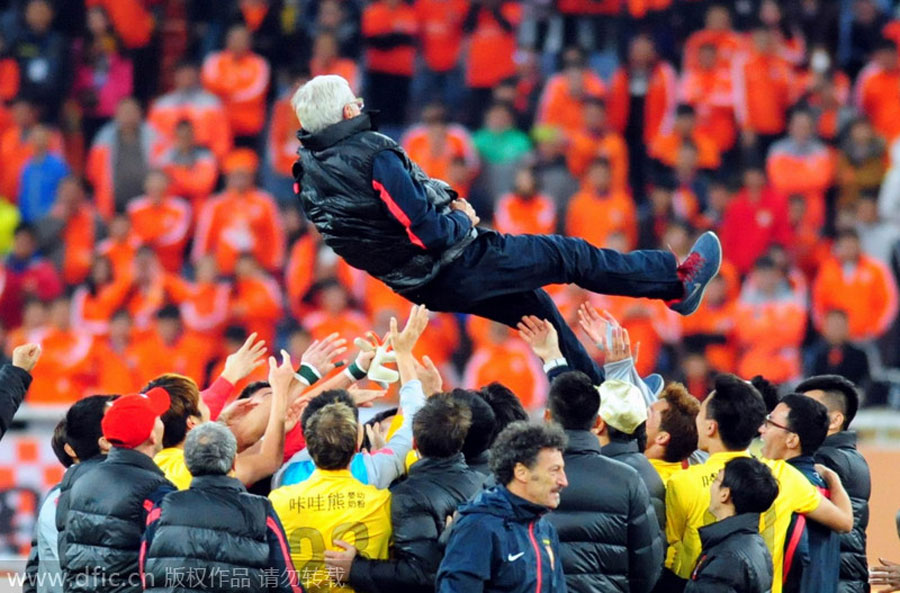 Internet explodes as Lippi's China adventure ends