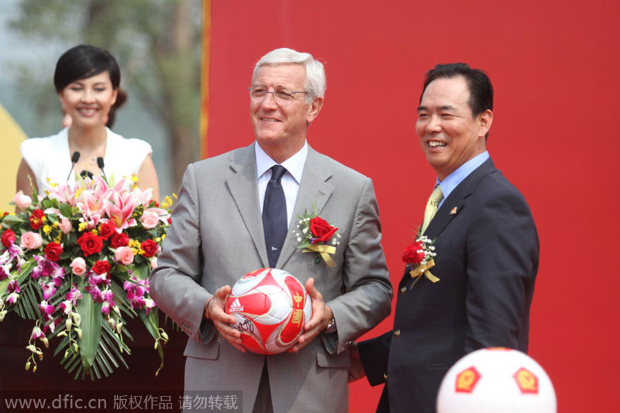 Internet explodes as Lippi's China adventure ends