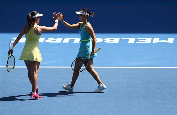 Xu Yifan/Zheng Saisai win 3rd round match of women's doubles at Australian Open