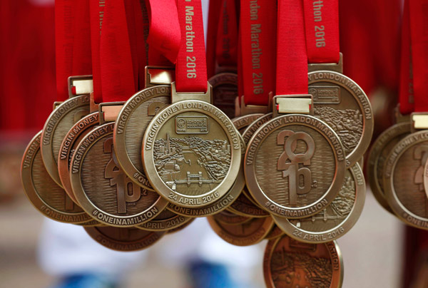 Chinese runners flood London for marathon